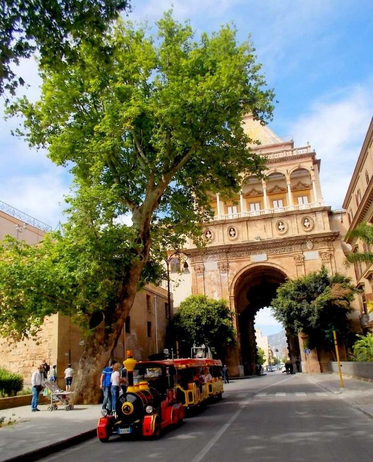 Normanni Homes Palermo Bagian luar foto