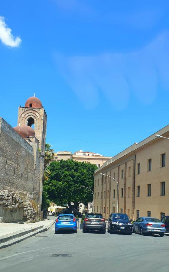 Normanni Homes Palermo Bagian luar foto